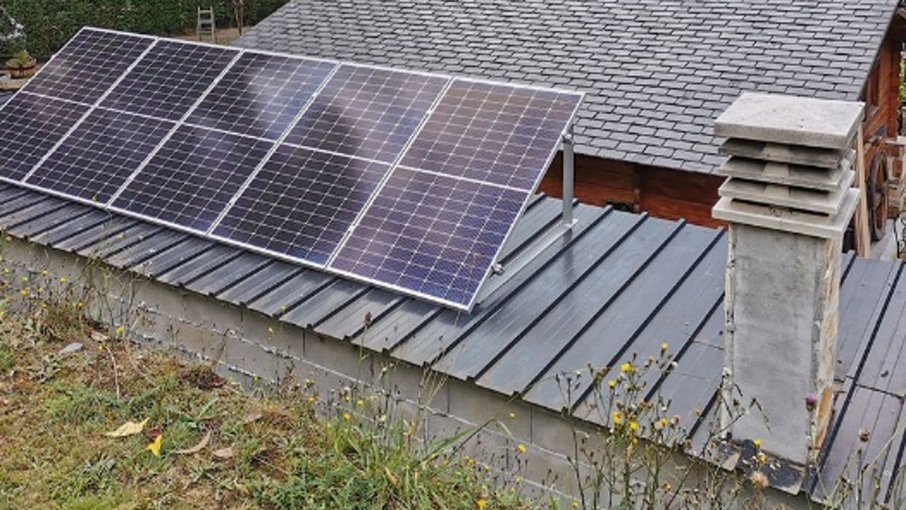 El autoconsumo de energía demanda expertos instaladores y el 80 % de las empresas tiene problemas para encontrarlos