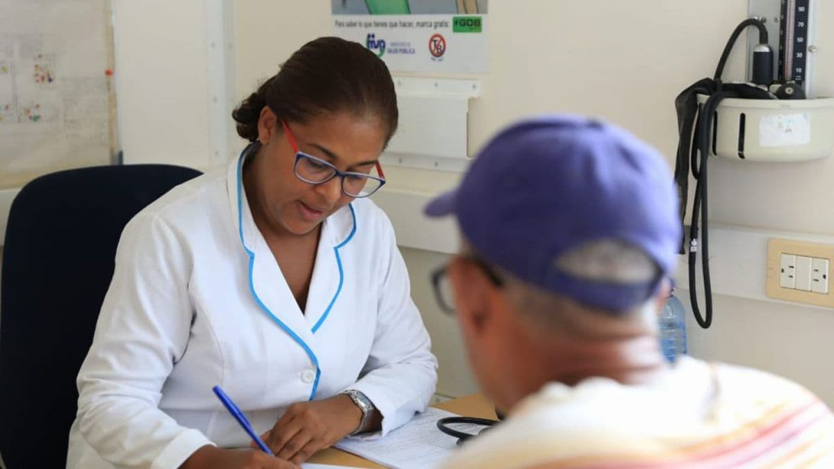 Salud mental de adultos mayores debe ser prioridad ante envejecimiento de México: especialistas