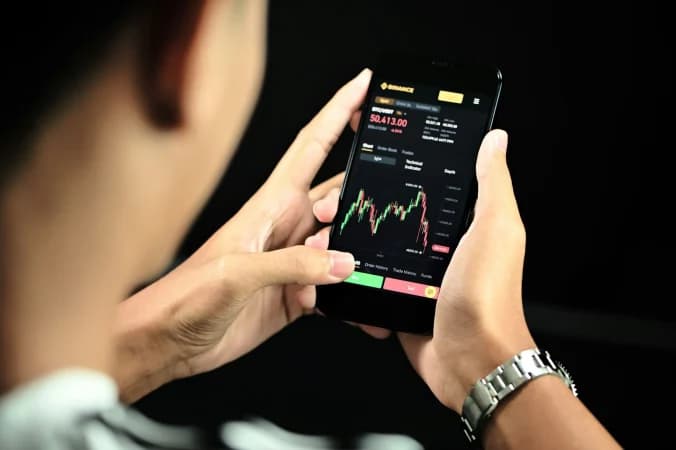 Cómo invertir en startups y Combinator: Robinhood lanza el fondo RVII para minoristas